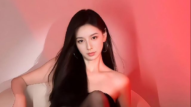 說!我是不是你的女王