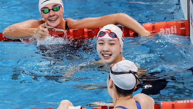 真猛！50米蛙泳全程冲刺不减速，唐钱婷上演一骑绝尘破纪录