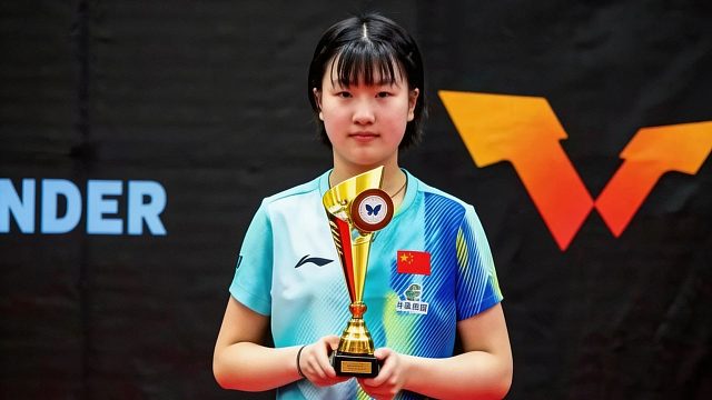 狂轰8-1！陈梦15岁同门小师妹彻底杀疯了，无解反手快如闪电