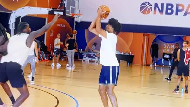 '不做谁的影子只成为自己的太阳'