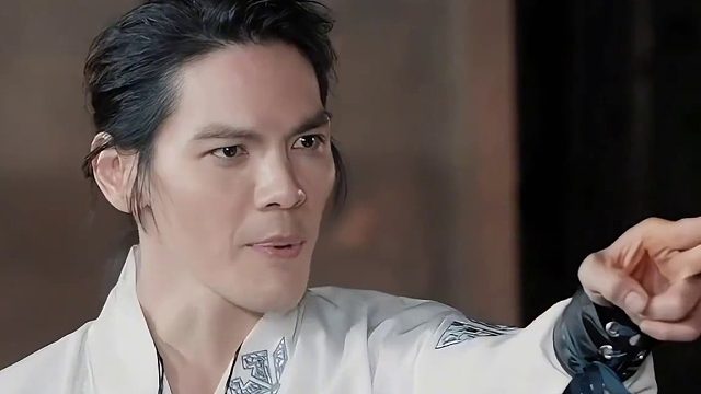 向佐英雄救美名场面