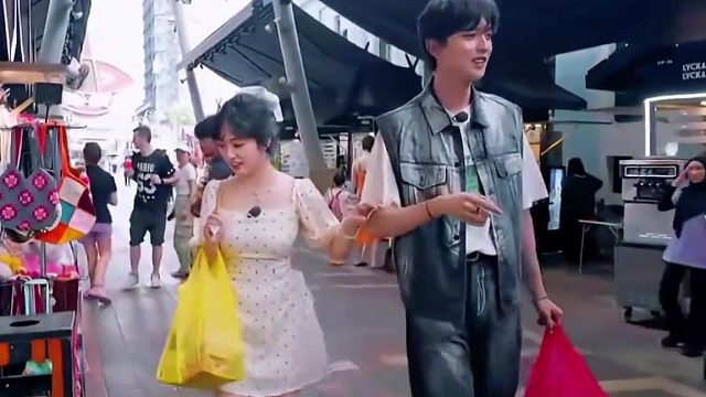 王敬轩：彰显我霸道总裁魅力的时候到了哈哈哈哈