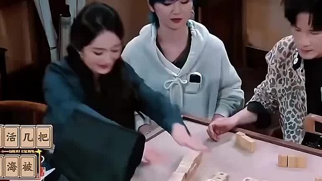 邪恶美羊羊？玩家手绘抽象对决太顶了