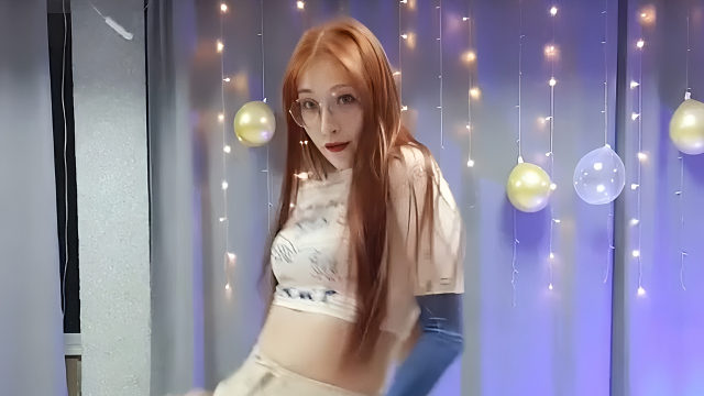 俄罗斯姑娘才艺表演24.01.20_静儿(拉达)00