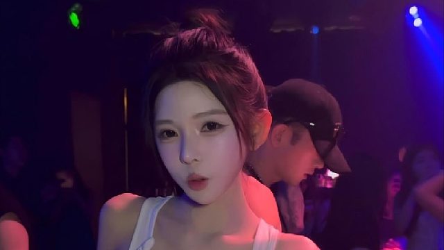 甜甜的我，只对你甜