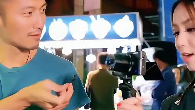 邓紫棋和谢霆锋同框？到底发生了什么让全场尖叫？