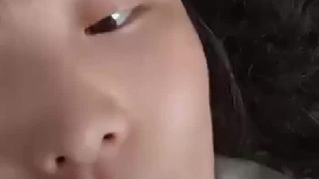你别吃进去了。