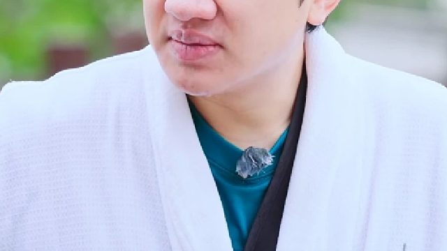 邓超陈赫朝导演泼水，王祖蓝惊呆了