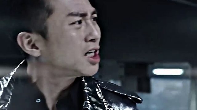 “拿300亿陪你玩，当我是空气？”