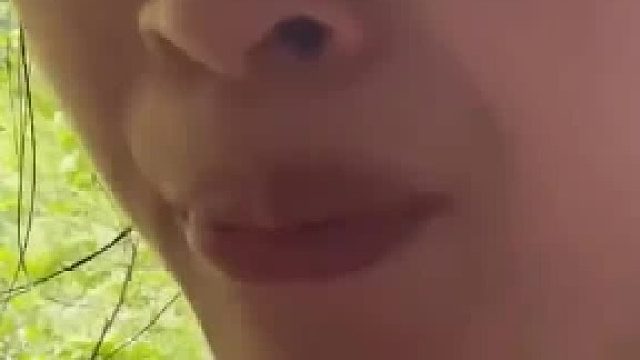 啥都敢往嘴里放