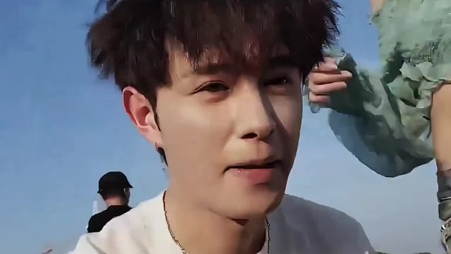 童锦程展示了自己的摄影天赋，把兄弟们都羡慕到了