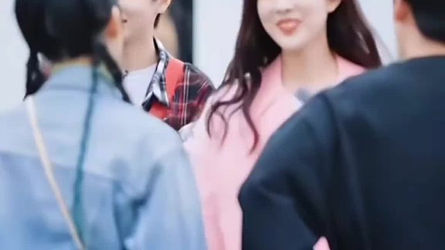 热情的孟子义，腼腆的周也