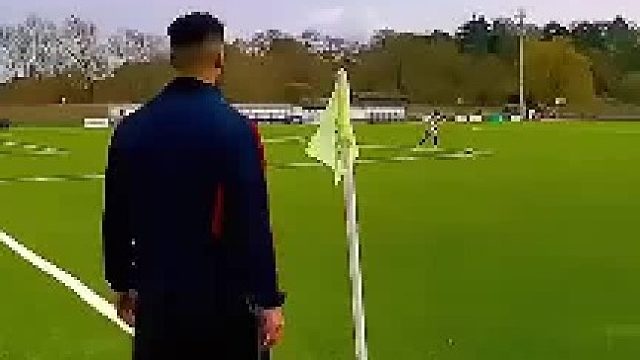 足球运动员的基本功，一脚停球见功底，够国足喝一壶了！