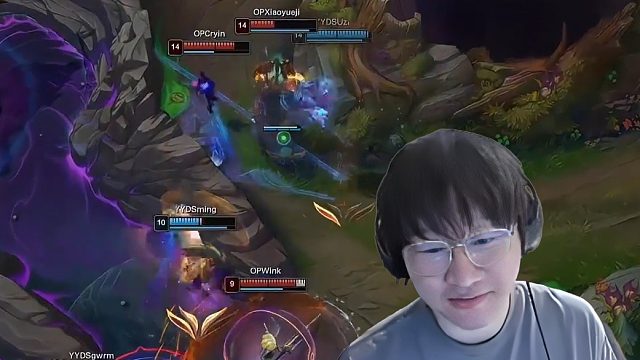 【Uzi】宁王视角看乌兹1打3，搅乱后排！宁王队友：你为什么不开AD呀！