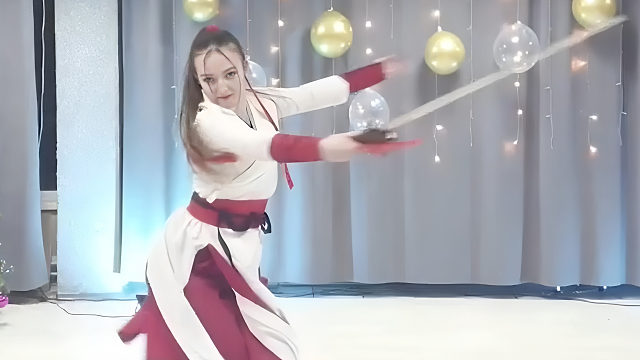 俄罗斯姑娘才艺表演24.01.24_空军(阿妮亚)05