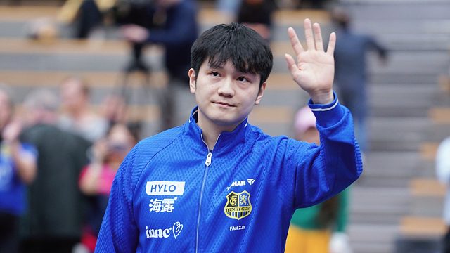 狂轰5-0！乒乓球德甲樊振东彻底爆发了，无解发球让人琢磨不透