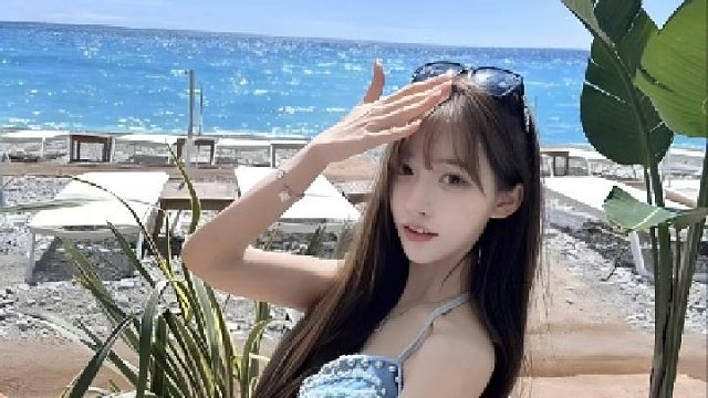 轻轻一眼，便乱了心跳