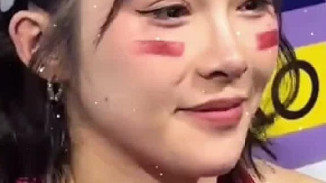 实力不允许她低调，破全国记录泪洒当场！