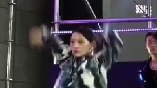 她能跳两遍完全一样的吗？