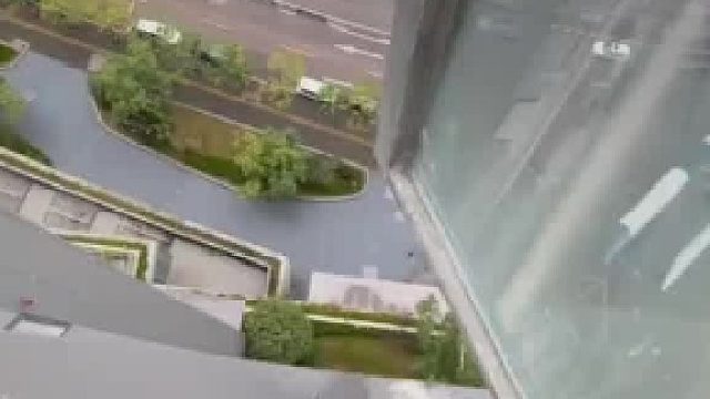 这窗户谁设计的？危险指数爆表了