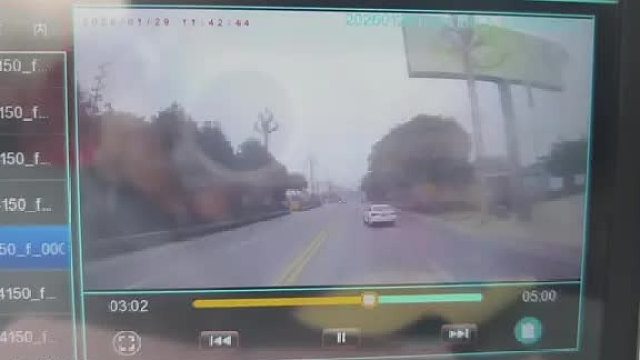 挑战大货车 别了我的车就想跑