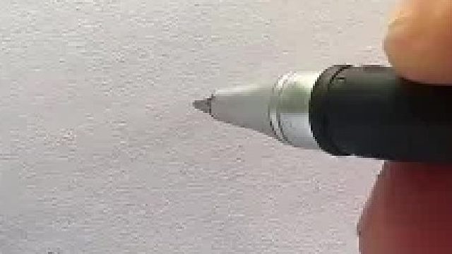 网友写805除以8的竖式计算,第二步直接卡壳了