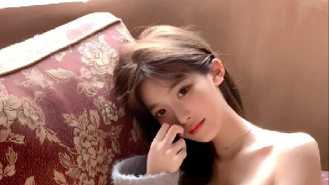 如果你女朋友大姨妈来，你排位又刚开，那你是选择.....