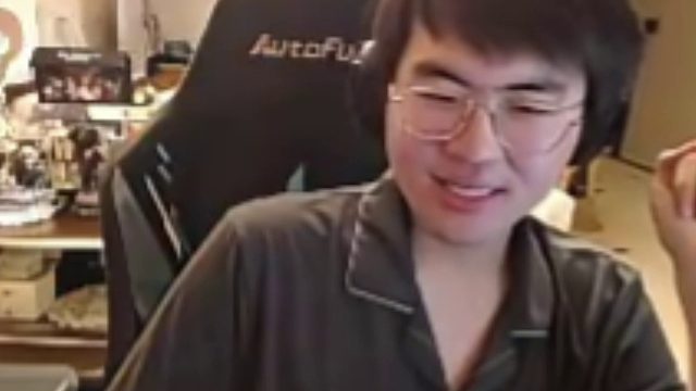 【Uzi】乌兹：到时候我们原班人马组排，我们也和CS一样磨合！下次乌兹杯再干！