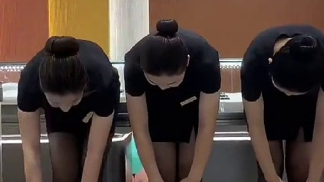2黑1白