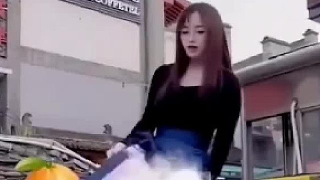 还知道磨蹭一下