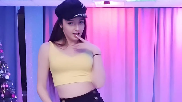 俄罗斯姑娘才艺表演24.01.29_空军(阿妮亚)
