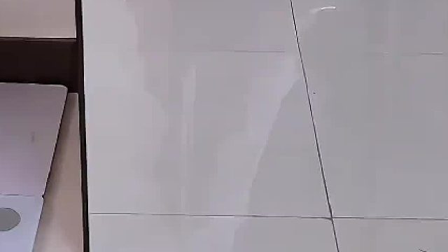 别眨眼