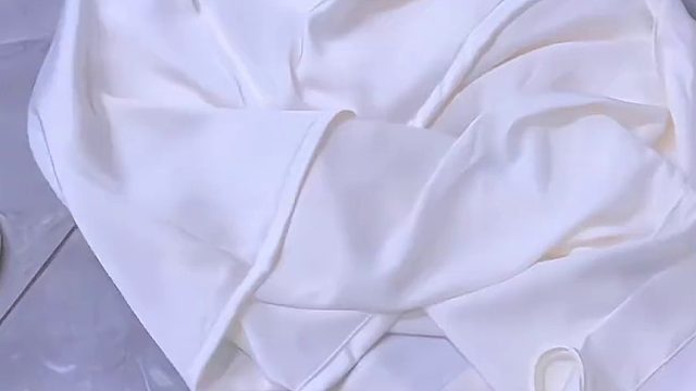 睡衣变装 变装 对镜拍 那我就在发一次叭
