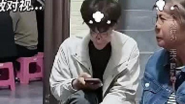 过年跟着家长去相亲，没想到相到男朋友了，网友：真有默契，出轨都在同一天