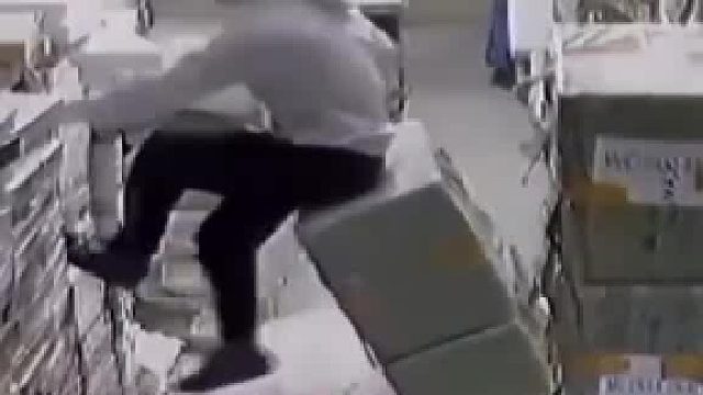 潇洒落地