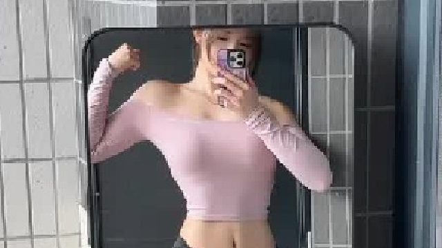 身材基础，穿搭就不基础