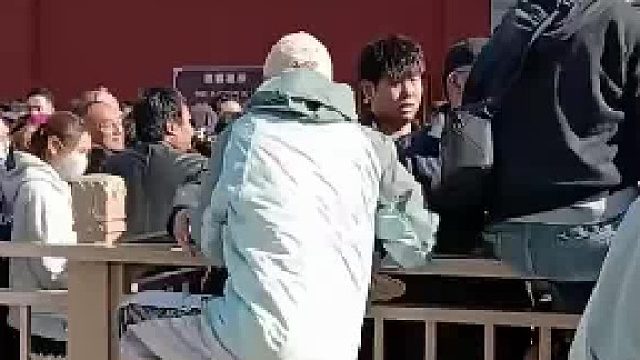 对不守规矩的人，就的这样