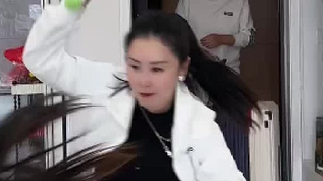 原来是请靠山去了