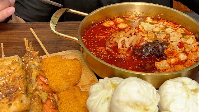 早餐螺蛳粉包子
