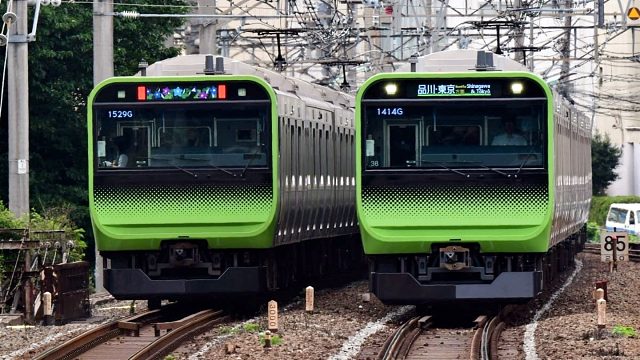 东京山手线E235系电车三菱SiC-VVVF到发走行音集合