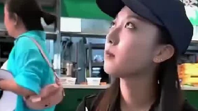 老板去自己店里吃饭不结账，员工的操作把老板惊呆了！