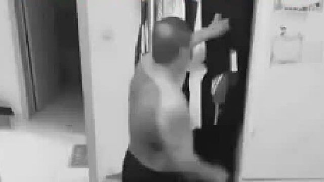 满背纹身纹了个寂寞