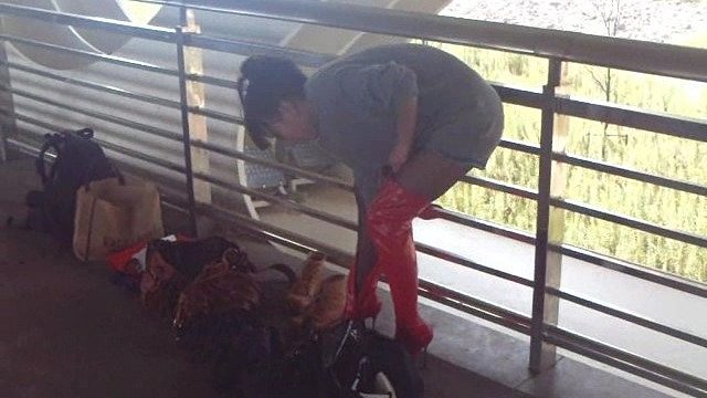 亭亭玉立的长靴小姐姐