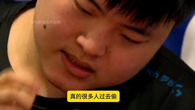 大司马回忆自己开网吧3天就倒闭了： 水友们天天来偷烟灰缸，完事后再给我寄回来了！