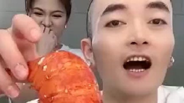 现实中的吃播，都是用这种大虾，糊弄观众