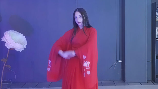 俄罗斯姑娘才艺表演23.12.08_空军(阿妮亚)05