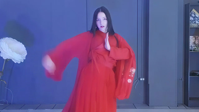 俄罗斯姑娘才艺表演23.12.08_空军(阿妮亚)07