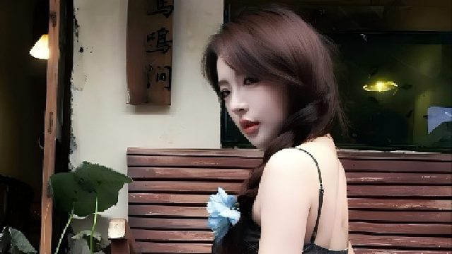 不爱迎合，只忠于自己