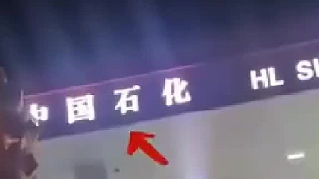 哈哈，不仔细看还不行