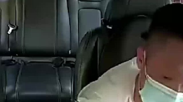 黑人打车 司机确认号码，不料对方突然怒吼直接懵圈